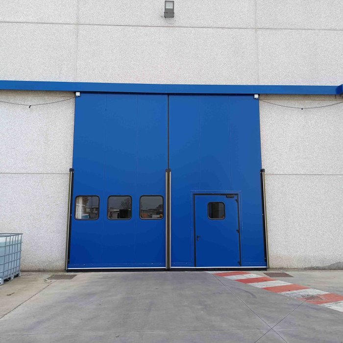 siemlift-portoni-scorrevoli-portone-scorrevole-sospeso-industriale